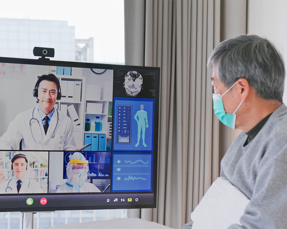 What are the Pros and Cons of Telemedicine?